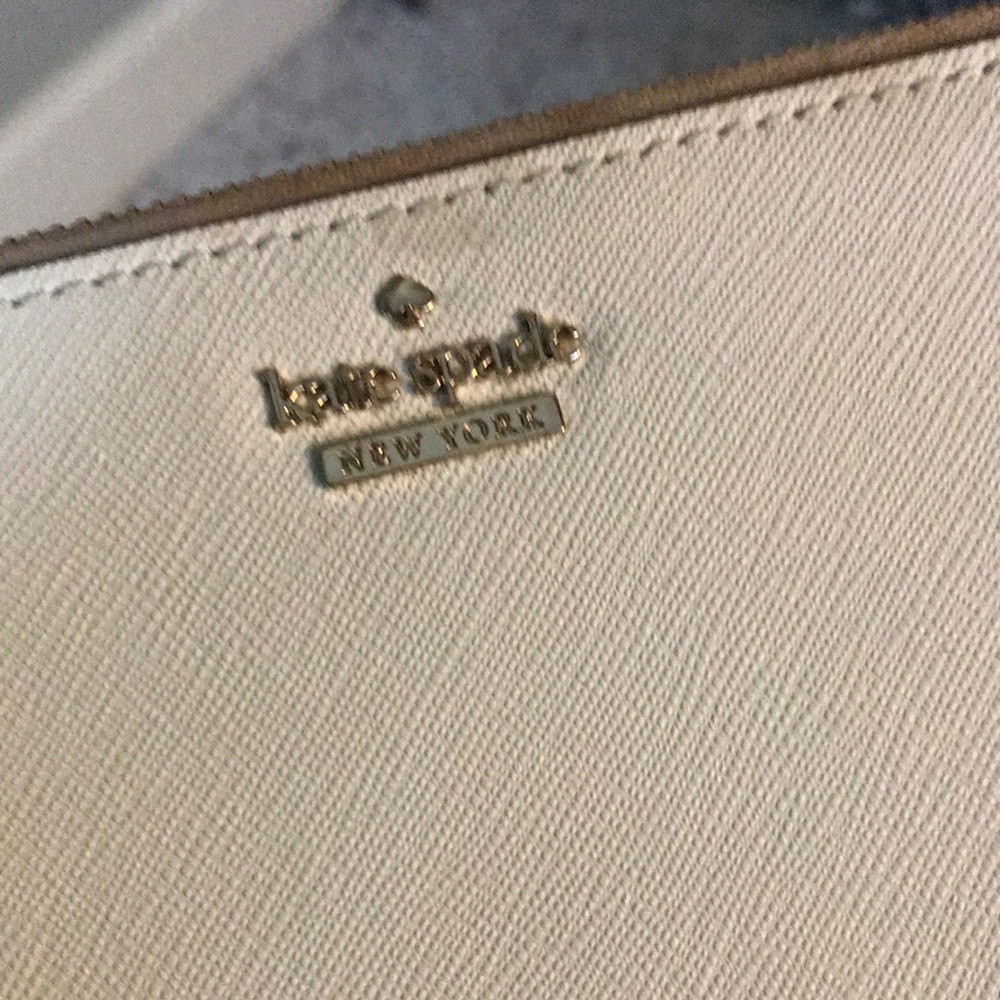 Kate Spade Cameron Medium Wrislet - Picture 4 of 13